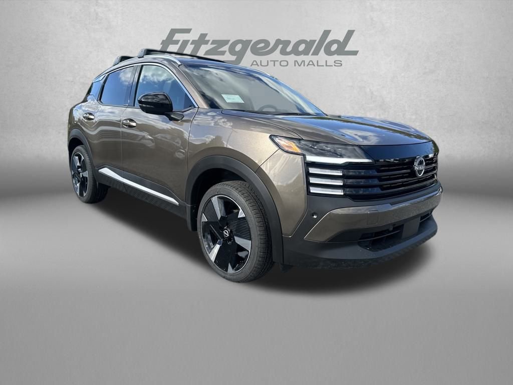 New 2026 Nissan Kicks SR w/ Cold Weather Package