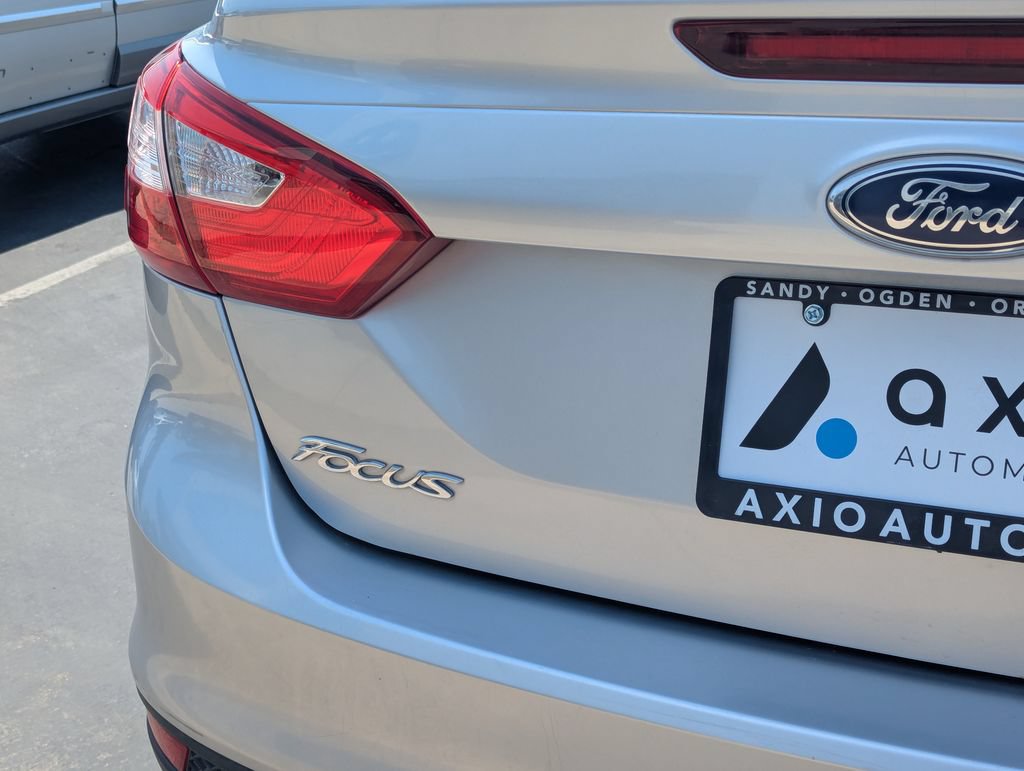 Used 2012 Ford Focus S FWD image 5