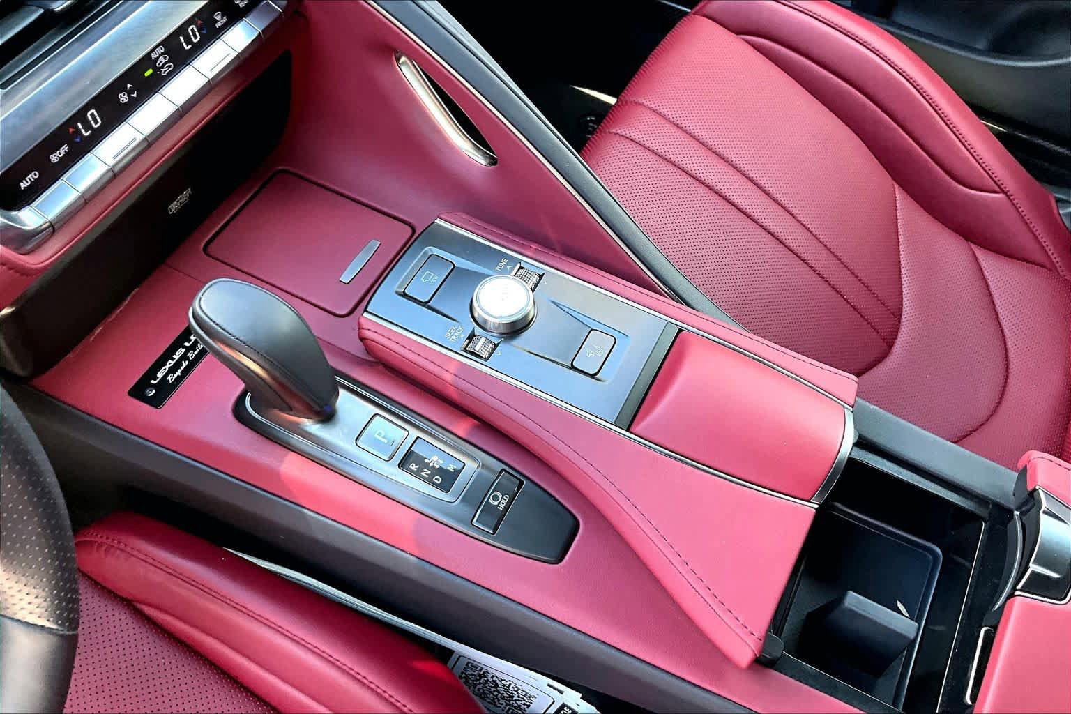 Used 2024 Lexus LC 500 Convertible RWD image 16