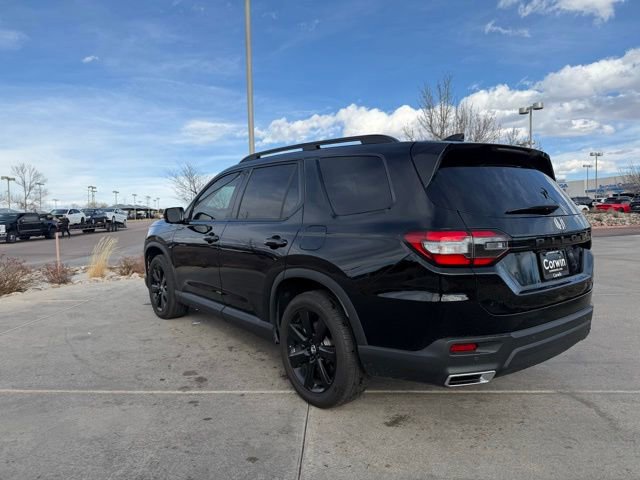 Used 2025 Honda Pilot Black Edition image 5