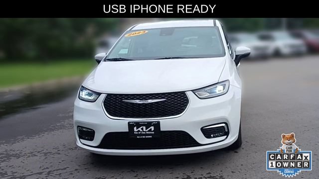 Used 2023 Chrysler Pacifica Touring-L FWD image 6