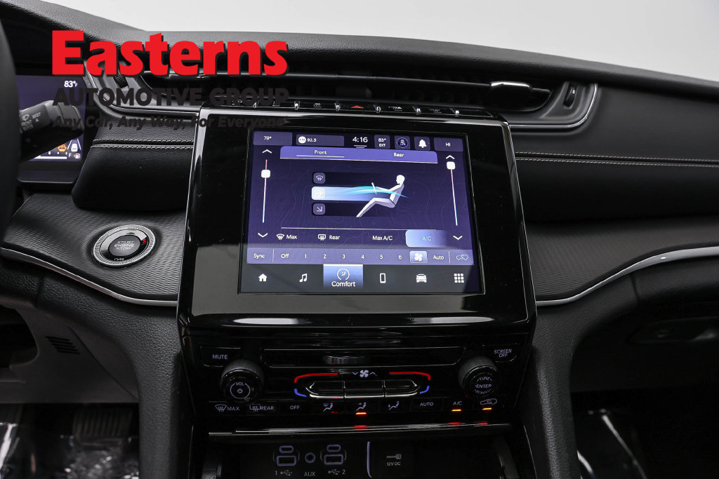 Used 2023 Jeep Grand Cherokee L Laredo AWD/4WD image 13