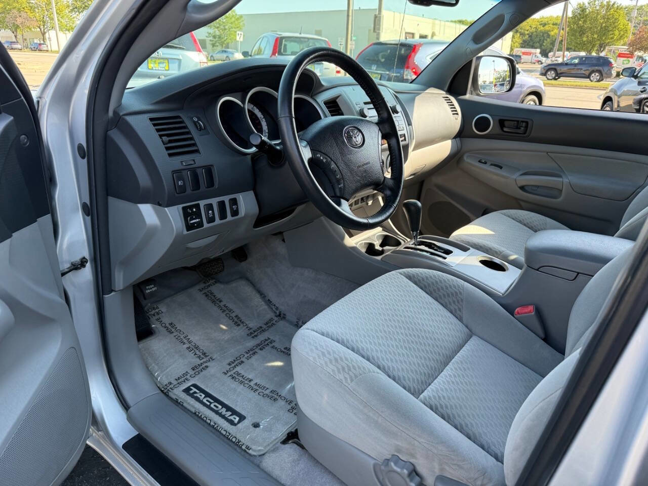 Used 2011 Toyota Tacoma 4x4 Double Cab w/ SR5 Pkg #2 image 48