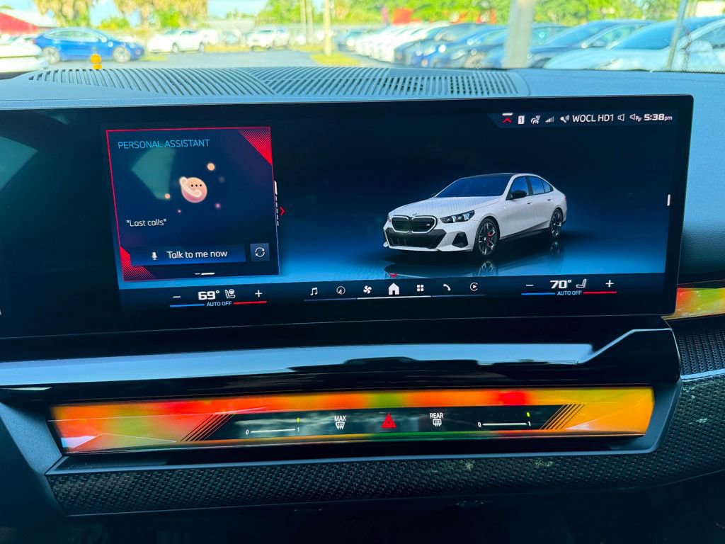 Used 2025 BMW i5 M60 w/ Premium Package AWD/4WD image 18