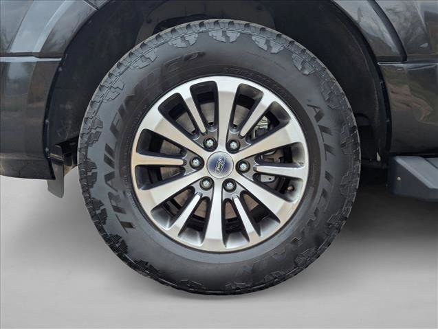 Used 2016 Ford Expedition EL XLT w/ Equipment Group 202A image 24