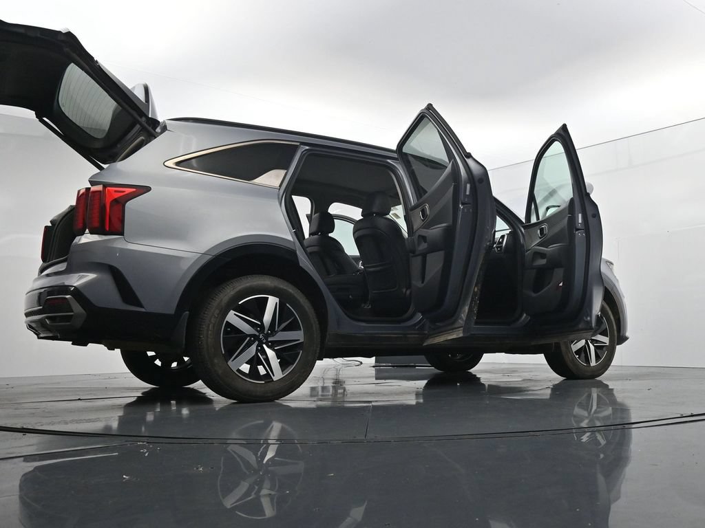Used 2021 Kia Sorento EX w/ Panoramic Sunroof Package AWD/4WD image 29