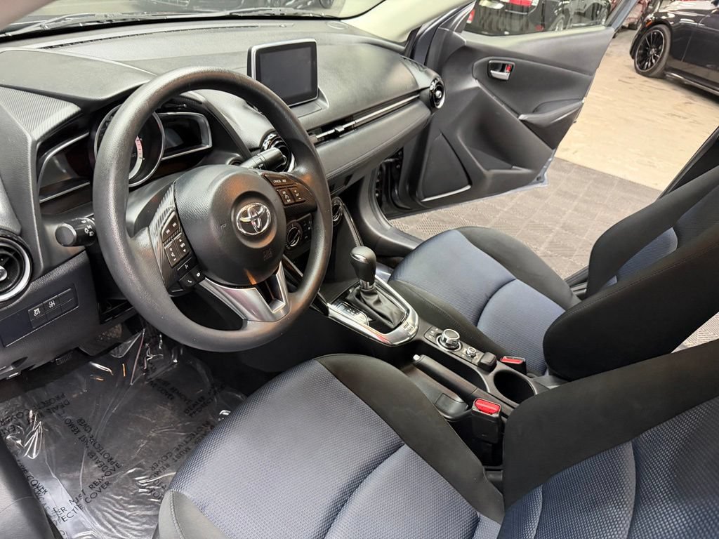Used 2017 Toyota Yaris iA FWD image 31