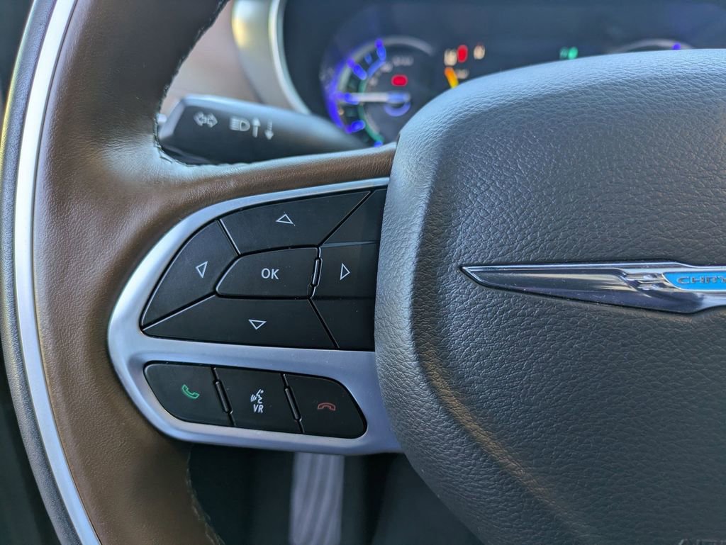 Used 2020 Chrysler Pacifica Limited w/ Advanced Safetytec Group image 21