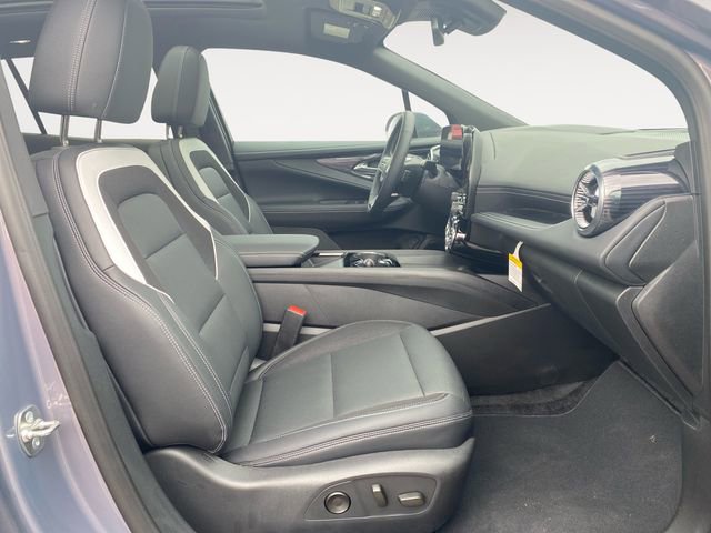 New 2024 Chevrolet Blazer EV LT image 32