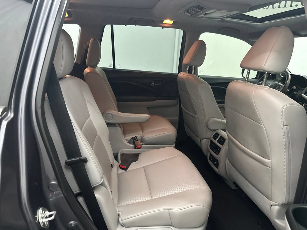 Used 2018 Honda Pilot Elite image 26