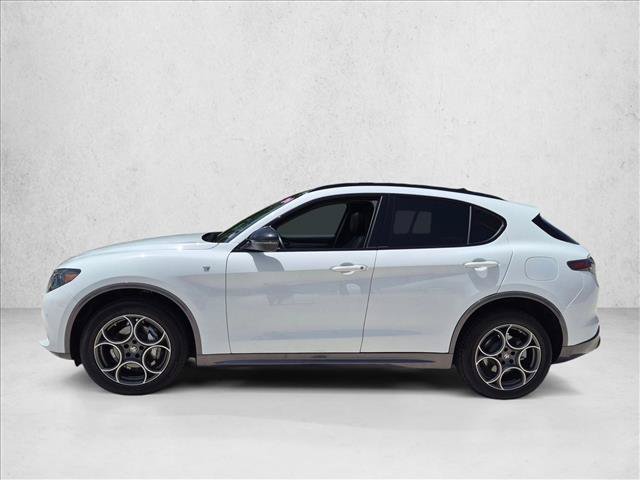 Used 2024 Alfa Romeo Stelvio Ti w/ Active Assist Plus Package AWD/4WD image 8