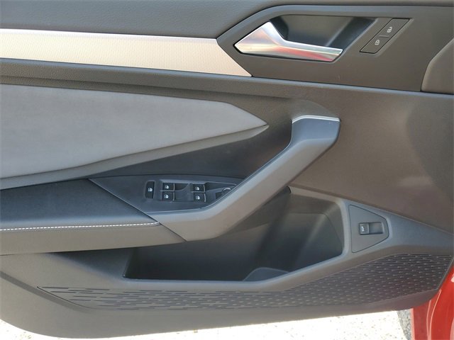 New 2025 Volkswagen Jetta SE image 29