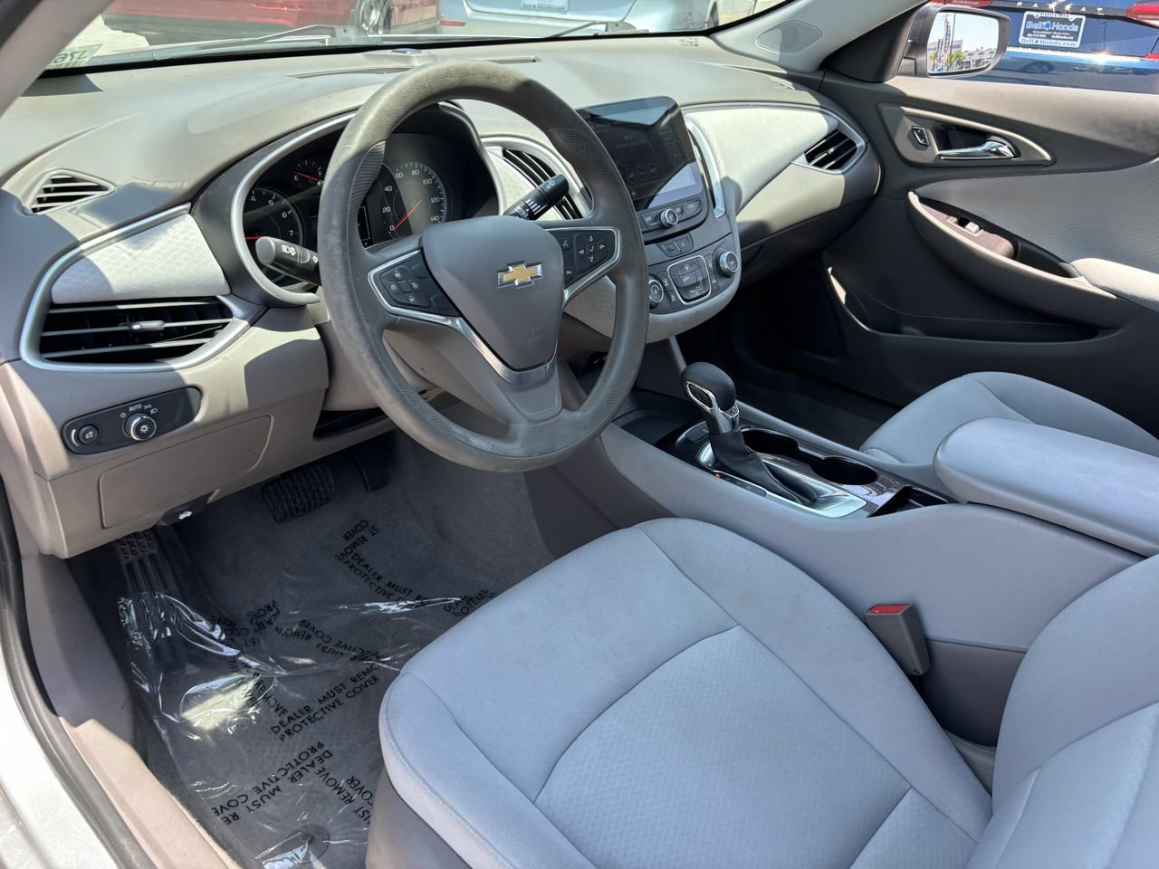 Used 2021 Chevrolet Malibu LS FWD image 16