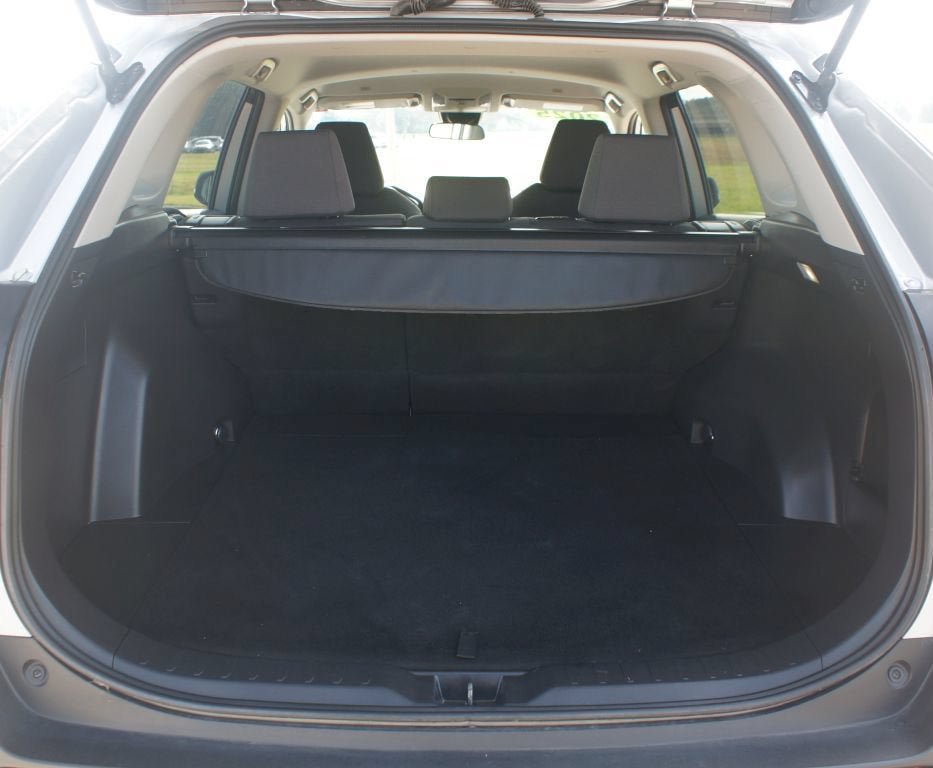 Used 2025 Toyota RAV4 XLE AWD/4WD image 16