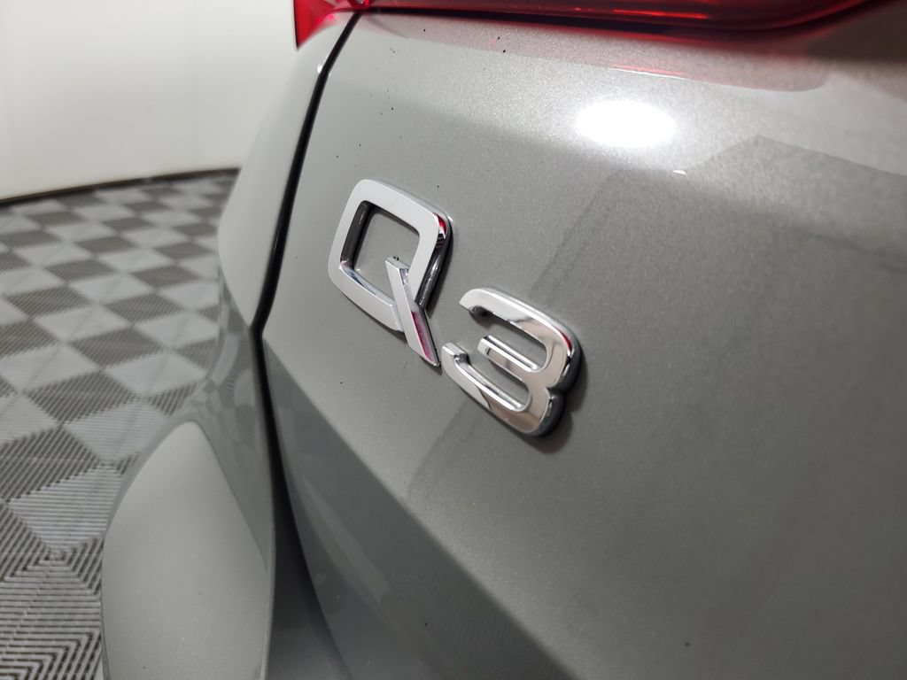 Used 2020 Audi Q3 2.0T Prestige w/ Prestige Package AWD/4WD image 5