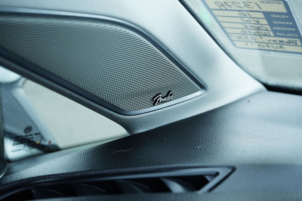 Used 2016 Volkswagen Golf SE w/ Lighting Package image 10