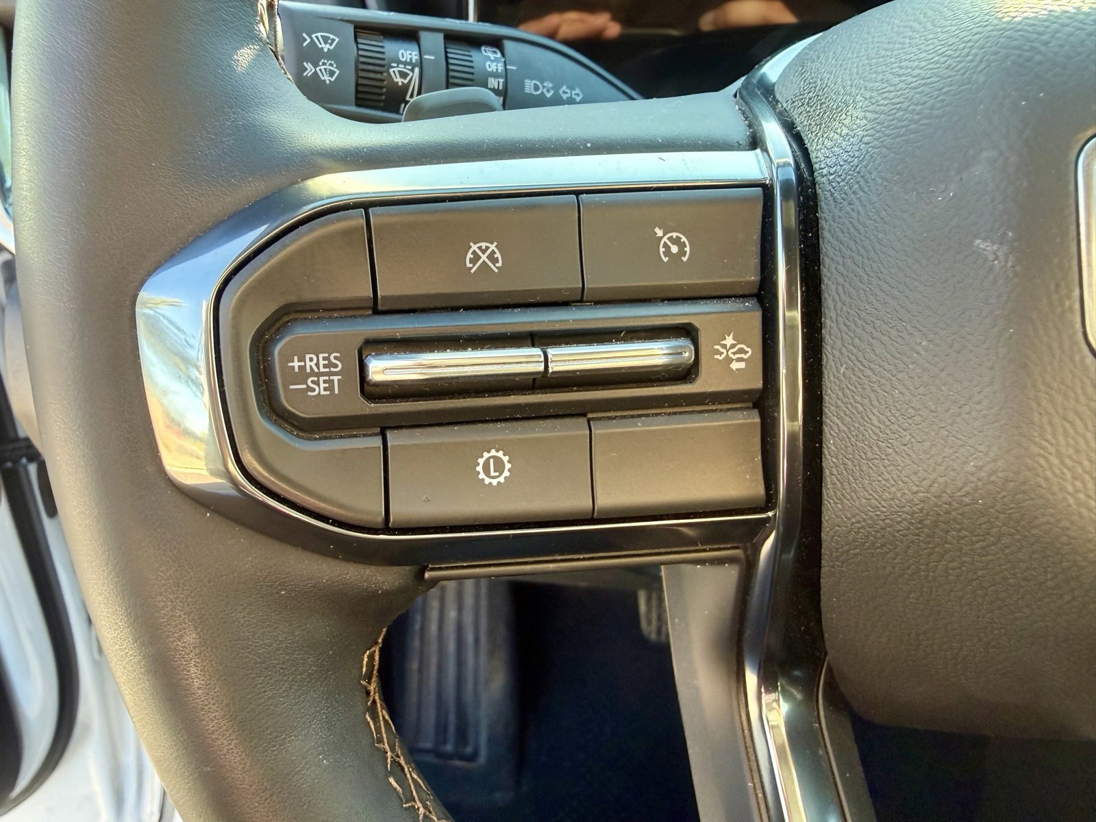 Used 2026 GMC Terrain AT4 image 19