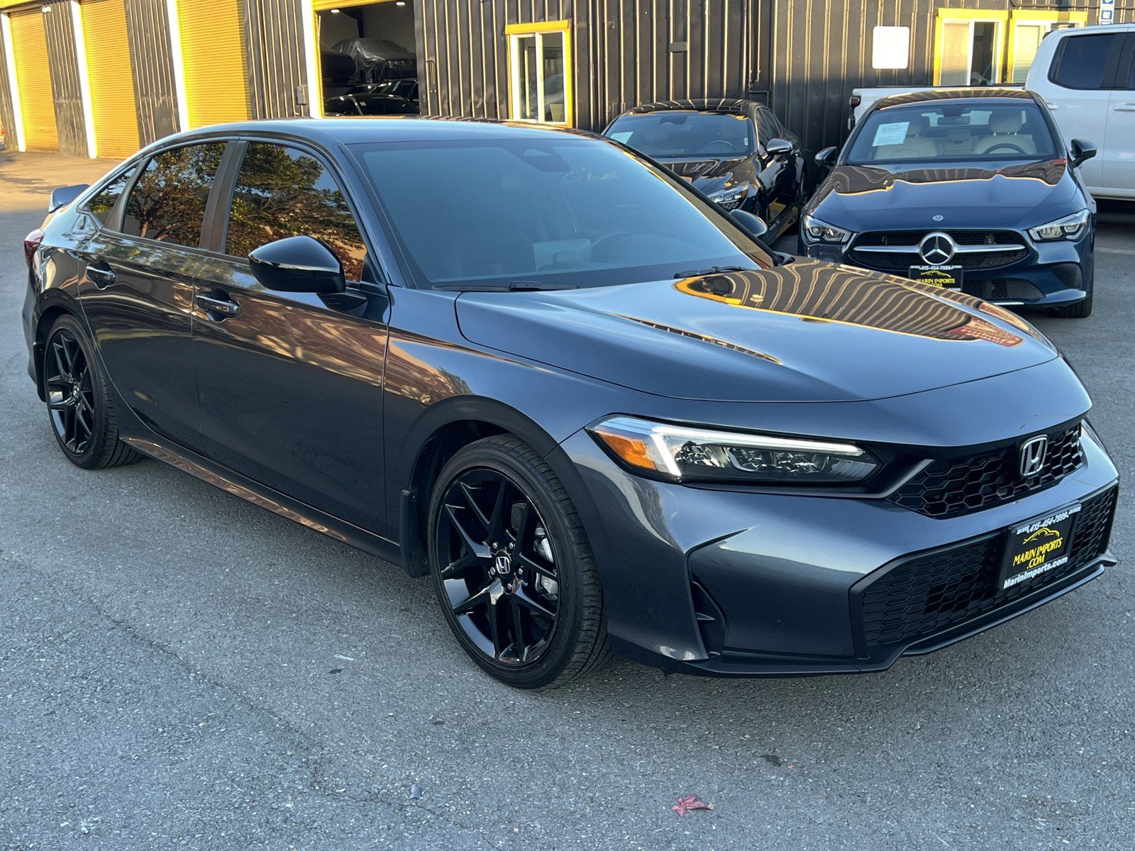 Used 2025 Honda Civic Sport image 3