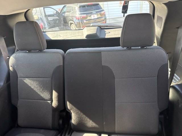 Used 2021 Chevrolet Traverse LS FWD image 11