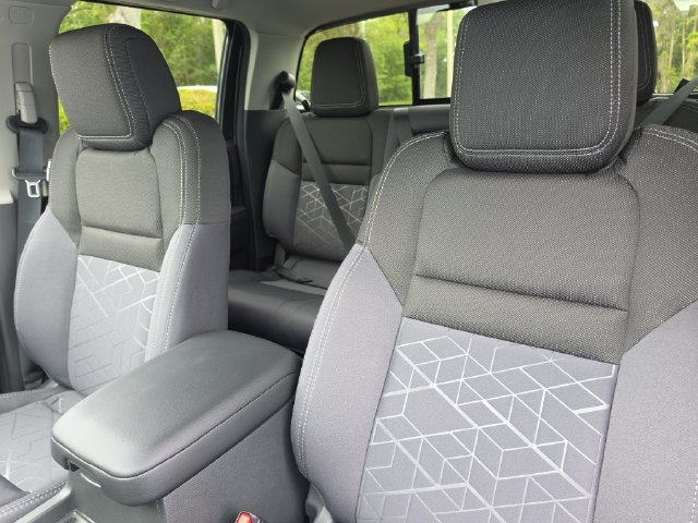 New 2026 Nissan Frontier SV w/ SV Convenience Package RWD image 21