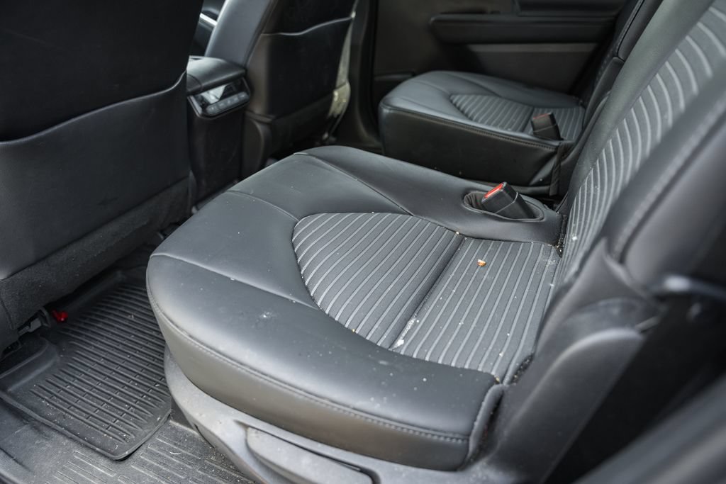Used 2021 Toyota Highlander XSE AWD/4WD image 32