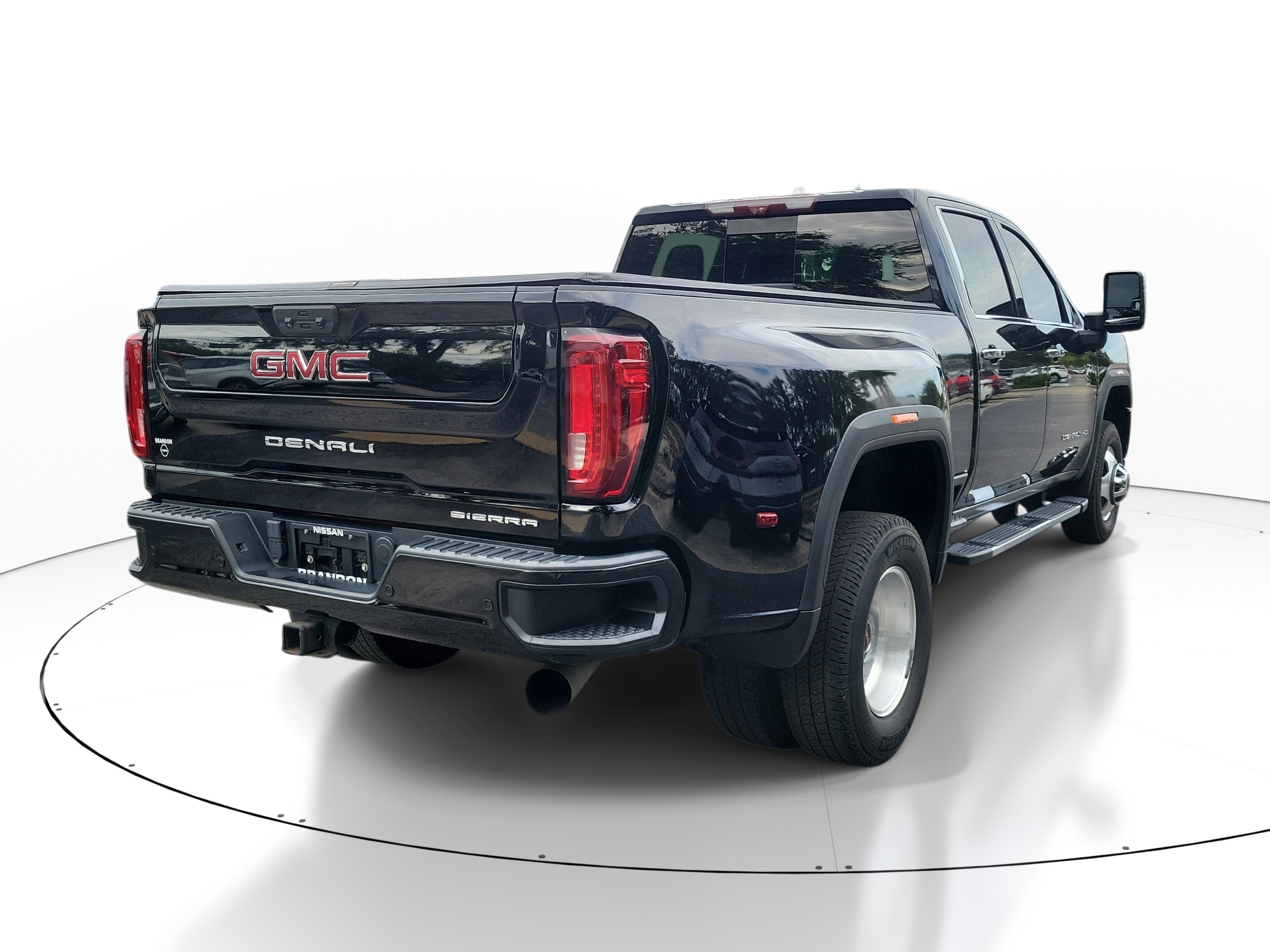 Used 2021 GMC Sierra 3500 Denali w/ Denali Ultimate Package AWD/4WD image 8