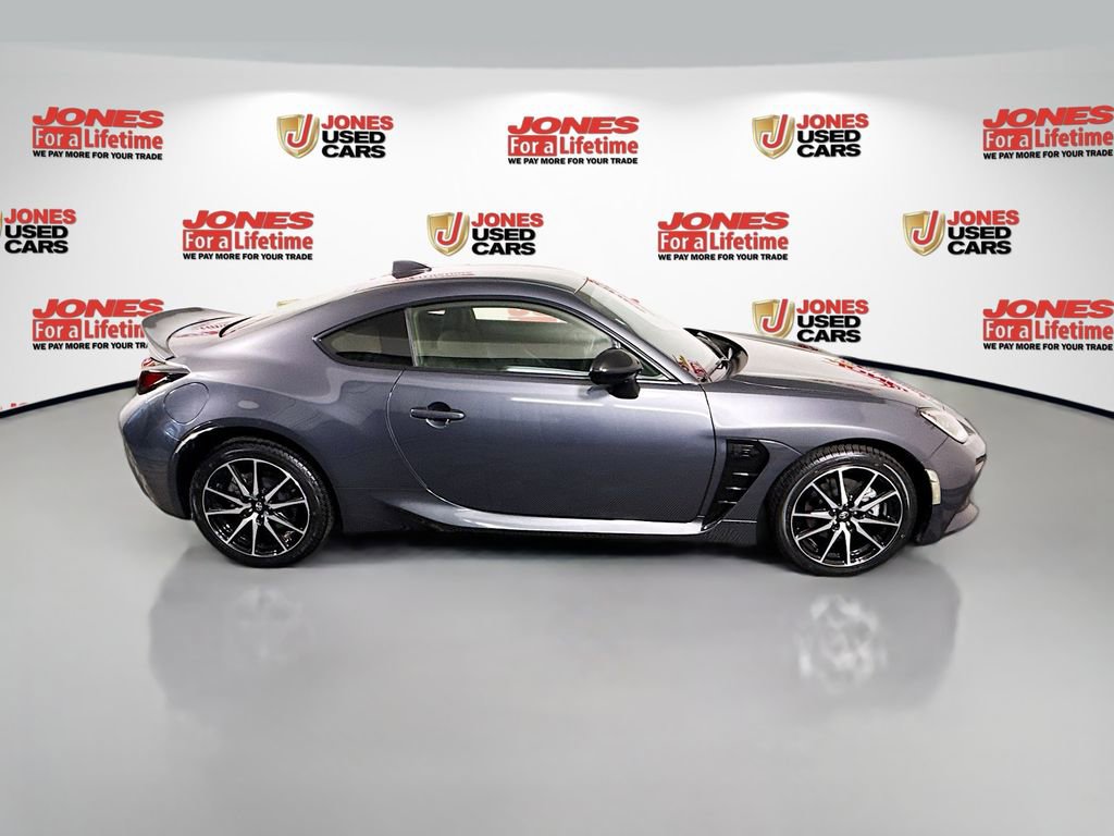 Certified 2023 Toyota GR86 w/ ALL Weather Mat Package (TMS) RWD image 17