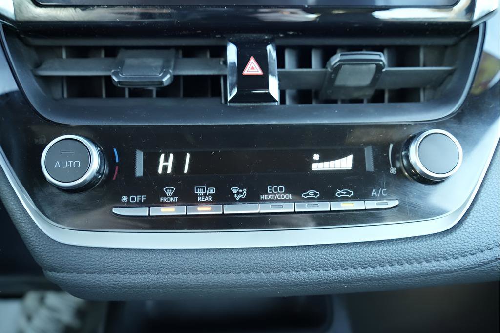 Used 2024 Toyota Corolla SE image 33