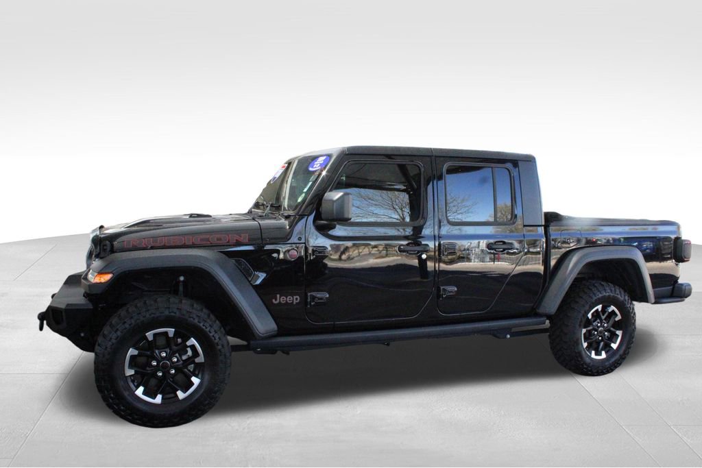 Used 2024 Jeep Gladiator Rubicon w/ Convenience Group image 11