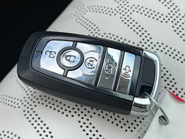 Used 2025 Lincoln Nautilus Black Label AWD/4WD image 35