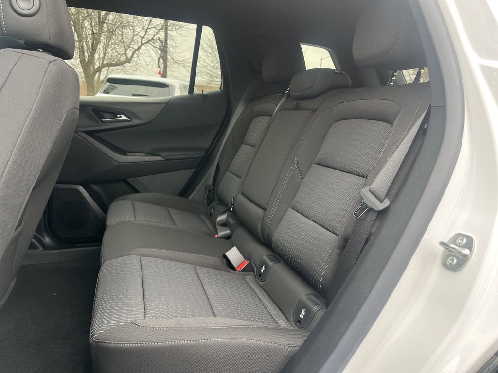 New 2026 Chevrolet Equinox LT w/ Safety and Technology Package image 17