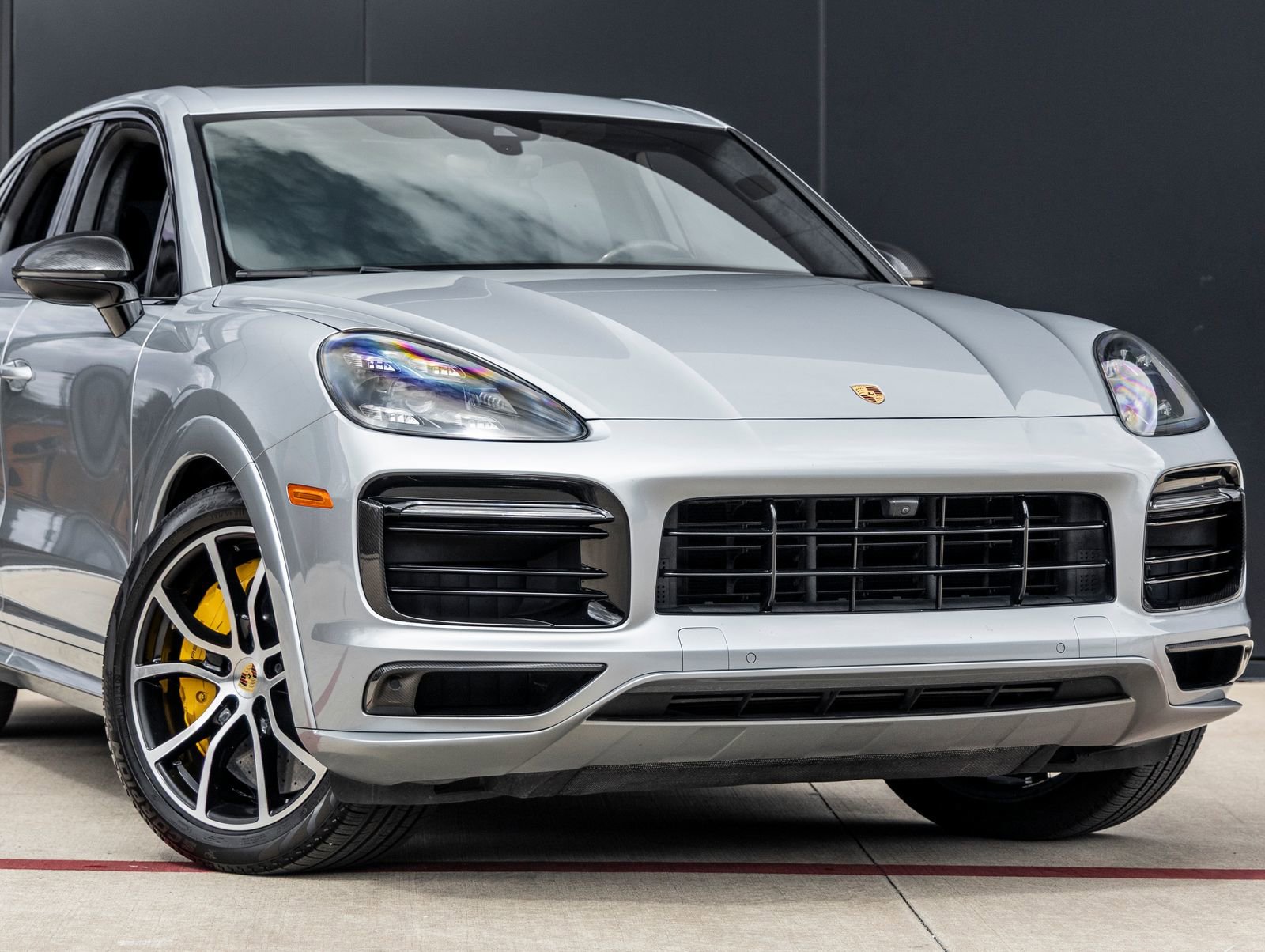 Certified 2021 Porsche Cayenne GTS image 9