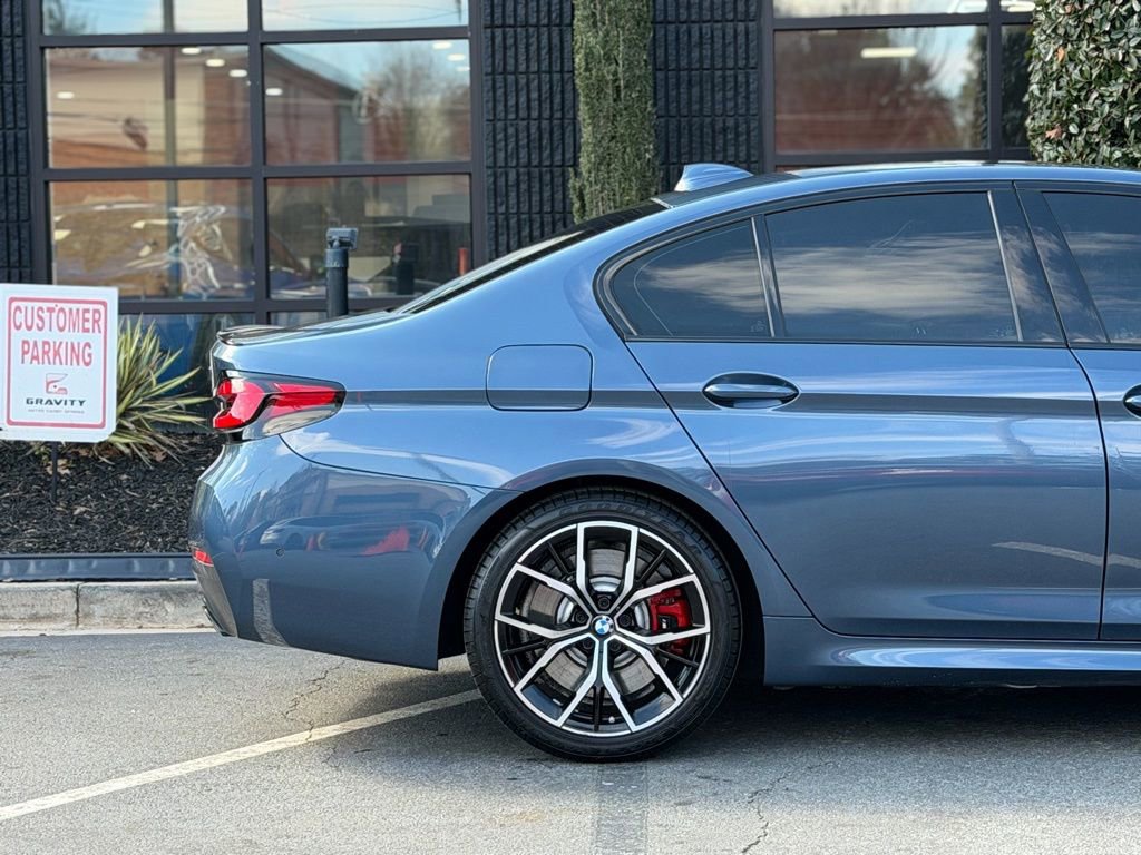 Used 2023 BMW 540i xDrive w/ M Sport Package image 22
