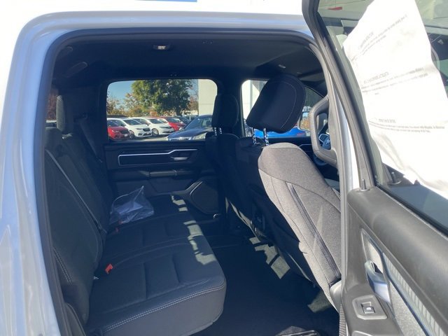 New 2026 RAM 1500 4x4 Crew Cab image 30