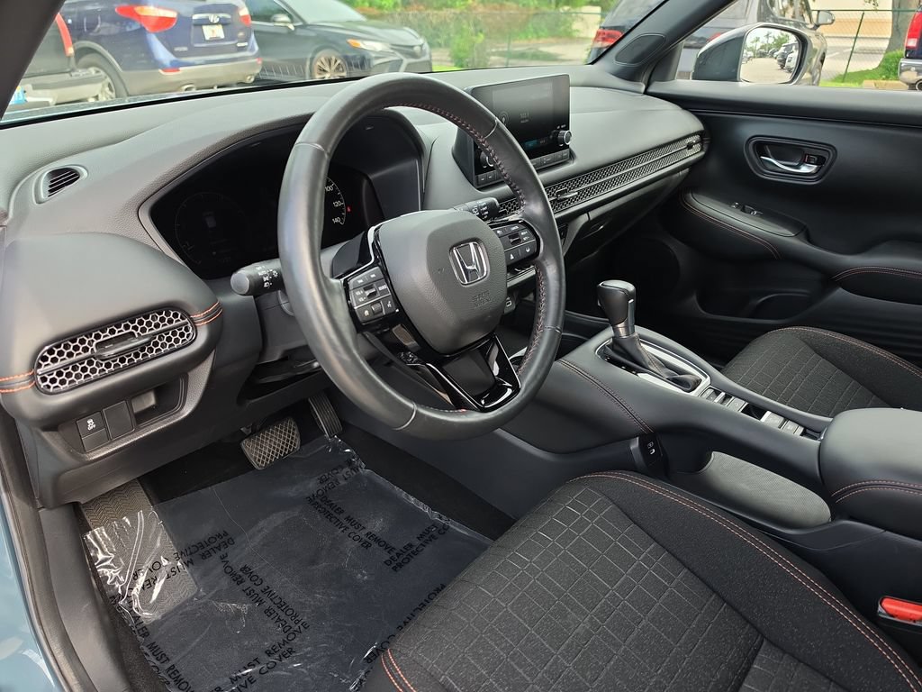 Used 2024 Honda HR-V Sport image 8