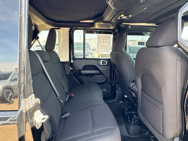 Used 2019 Jeep Wrangler Unlimited Sahara w/ Safety Group AWD/4WD image 38
