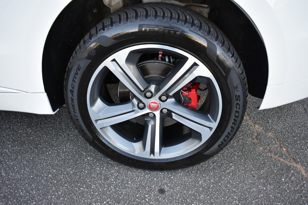 Used 2018 Jaguar F-PACE S AWD/4WD image 38