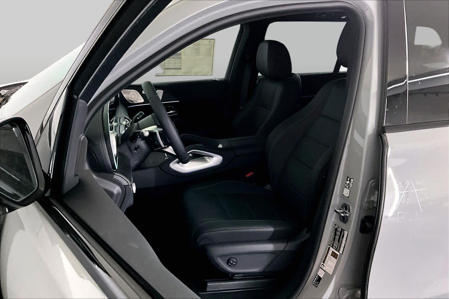 New 2027 Mercedes-Benz GLS 450 4MATIC image 14