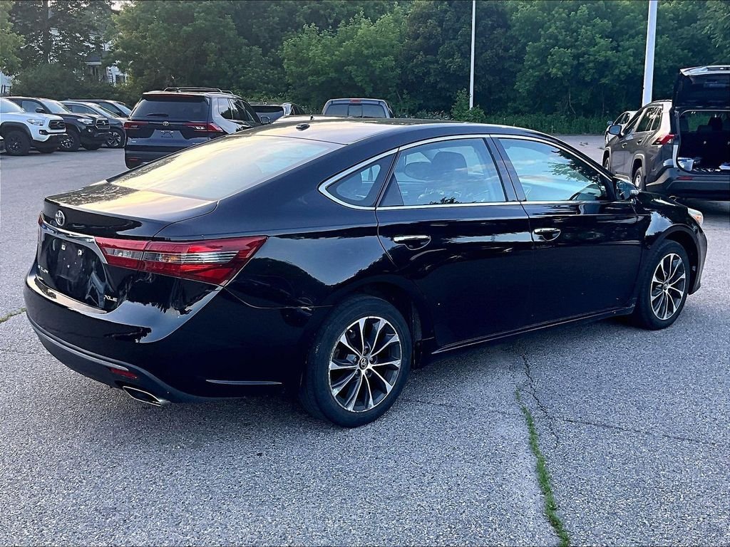 Used 2017 Toyota Avalon XLE w/ Carpet Mat Package FWD image 6