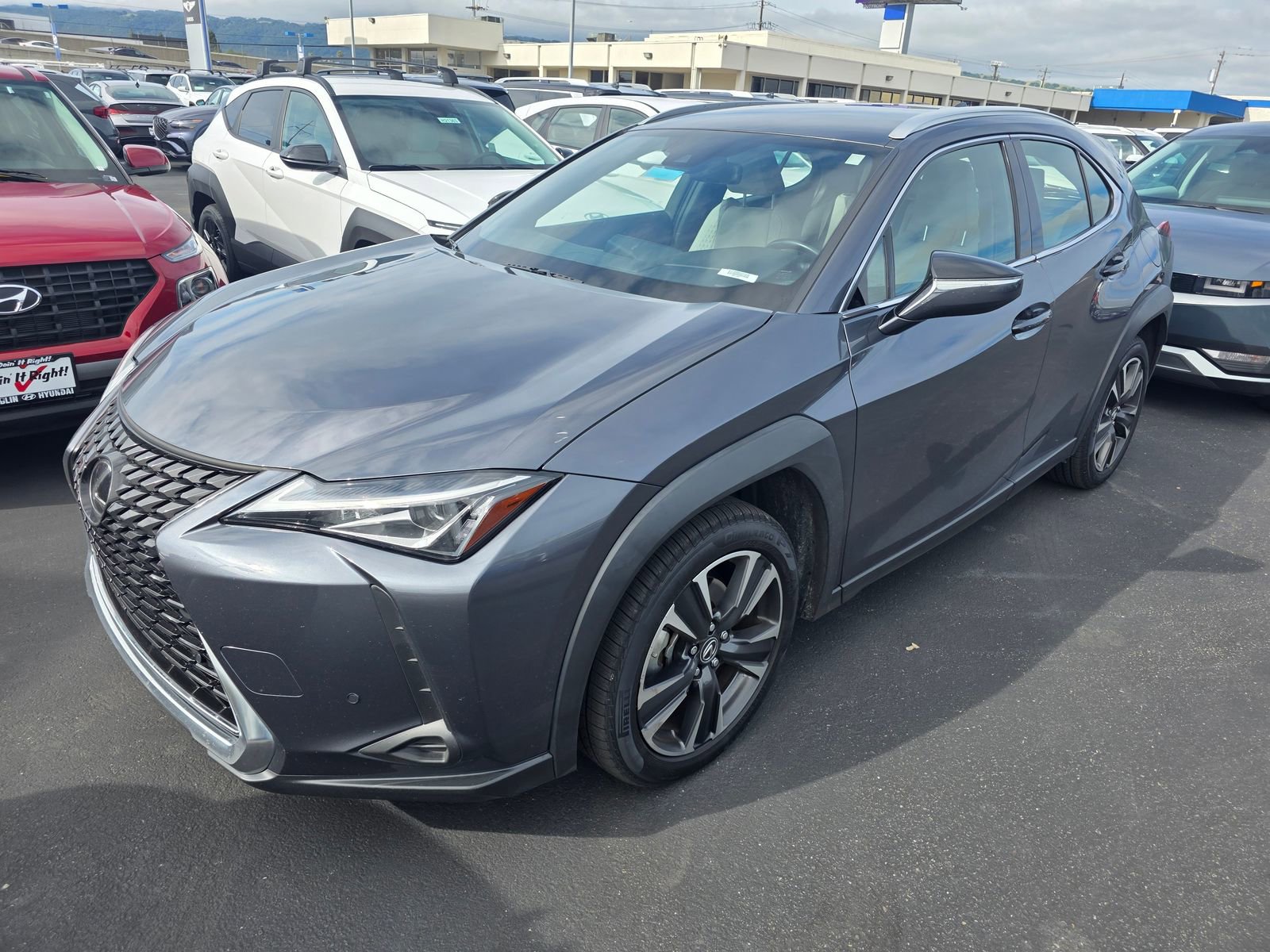 Used 2022 Lexus UX 200 w/ Accessory Package (Z2) image 1