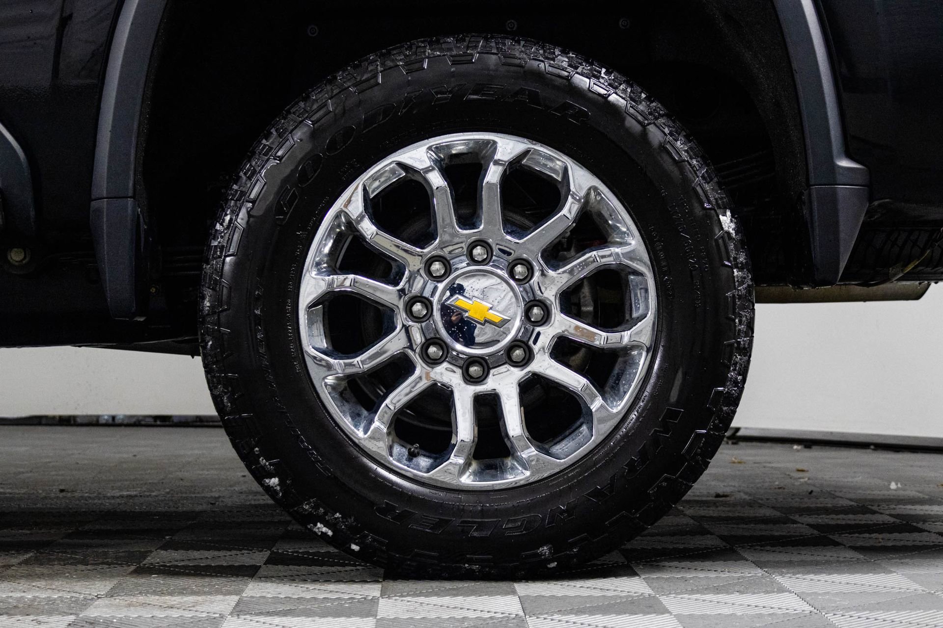 Used 2024 Chevrolet Silverado 2500 LTZ w/ LTZ Plus Package image 46