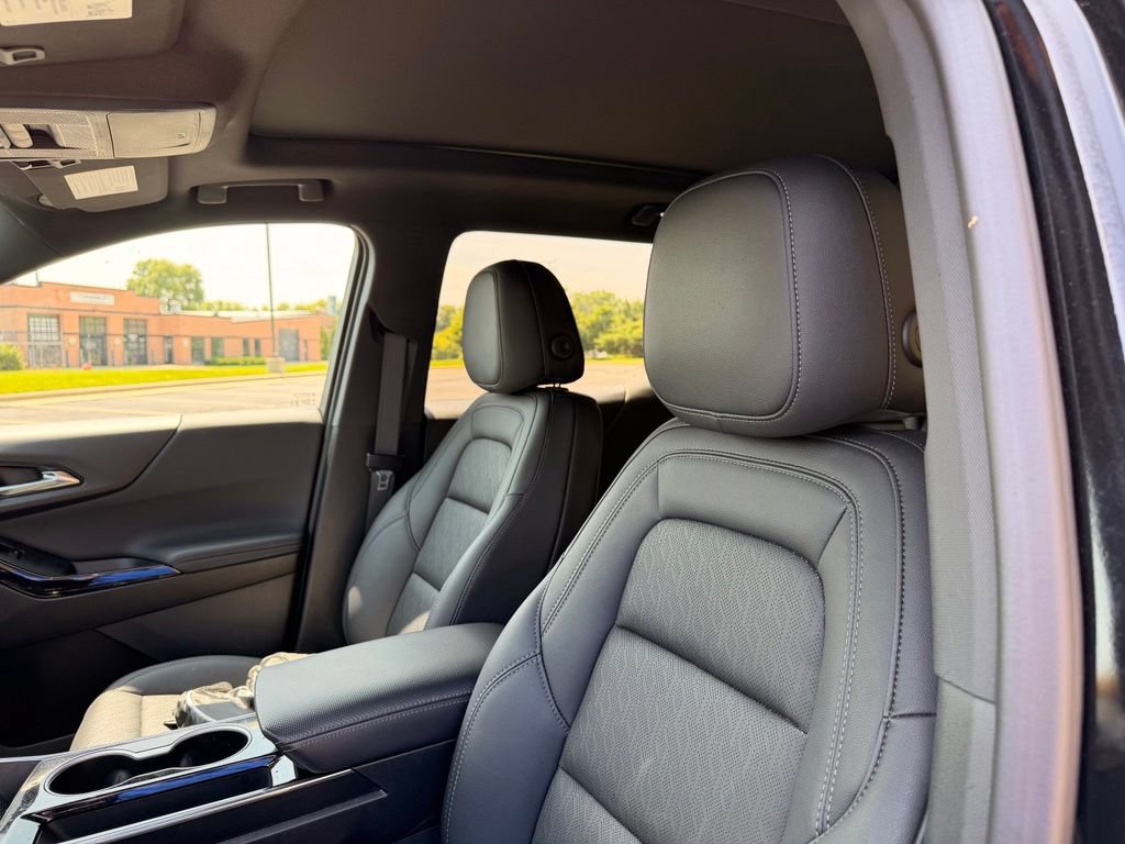 Used 2025 Chevrolet Equinox LT w/ Convenience Package II FWD image 15