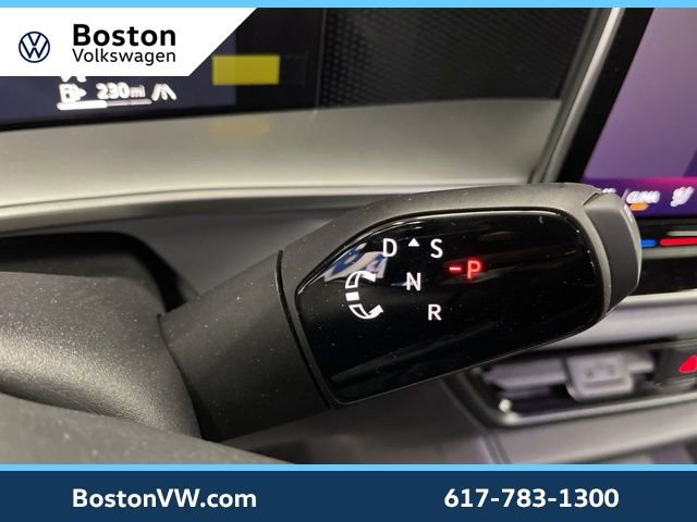 New 2026 Volkswagen Tiguan SE R-Line image 18