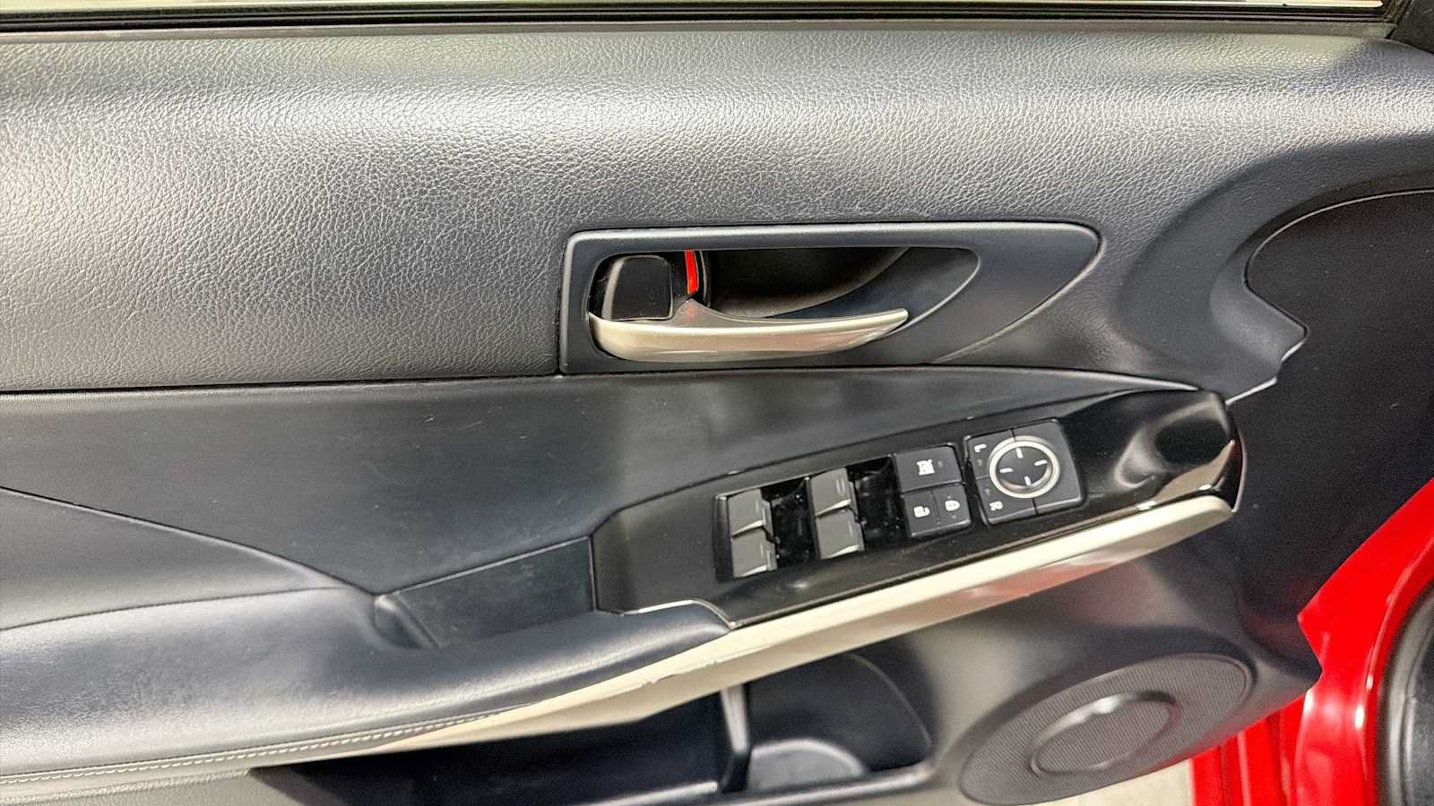 Used 2017 Lexus IS 300 AWD image 15