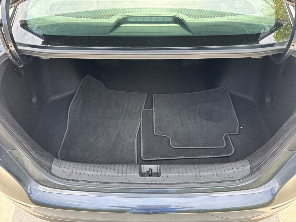 Used 2025 Honda Accord SE image 32