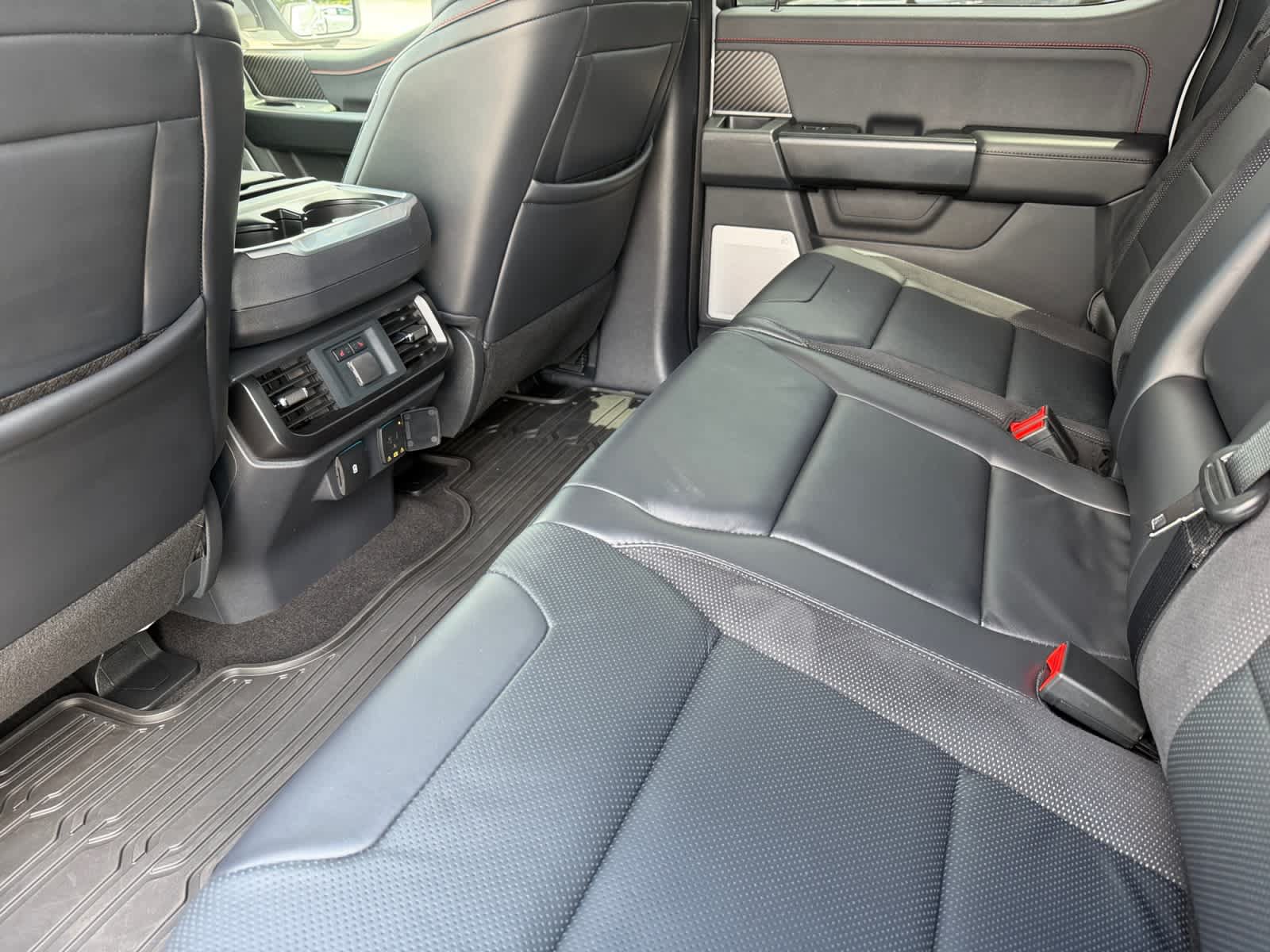 Used 2025 Ford F150 Raptor AWD/4WD image 16