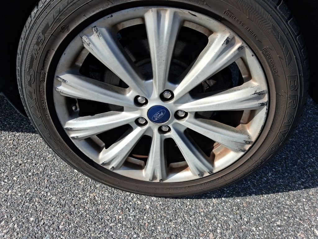 Used 2017 Ford Escape Titanium image 12