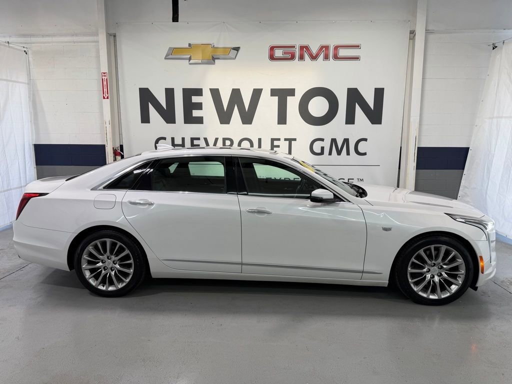 Used 2019 Cadillac CT6 Luxury w/ Driver Awareness Package image 32