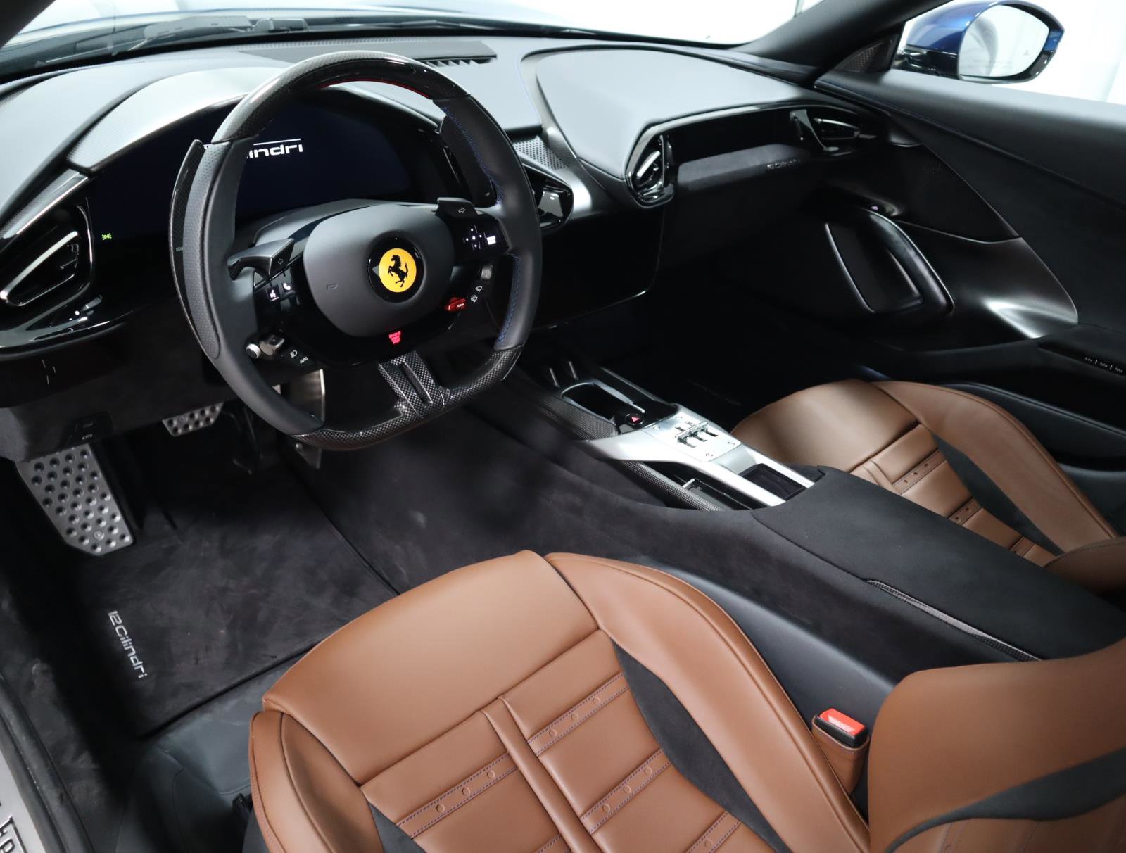 Used 2025 Ferrari 12Cilindri image 17