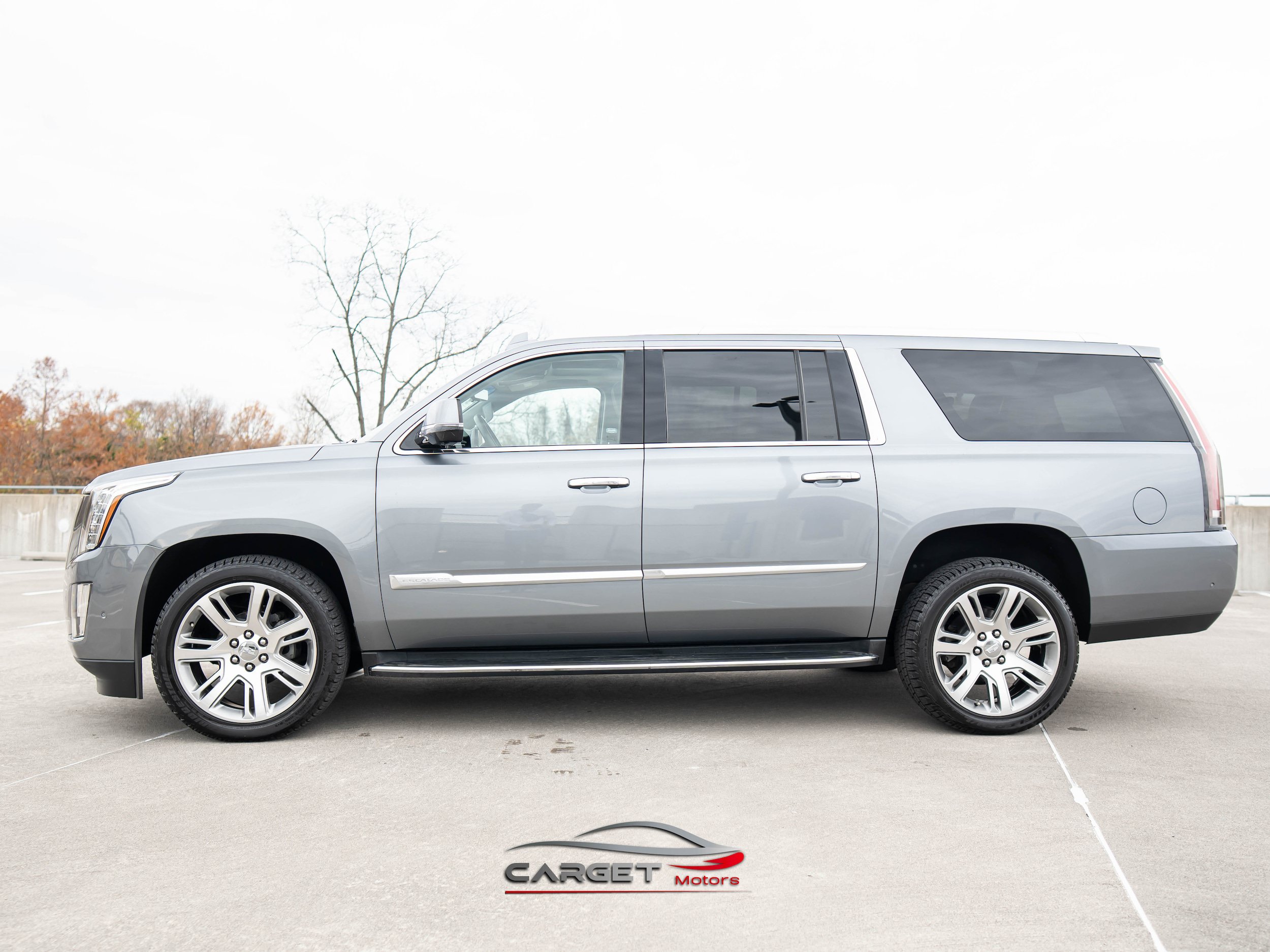 Used 2019 Cadillac Escalade ESV Luxury AWD/4WD image 4